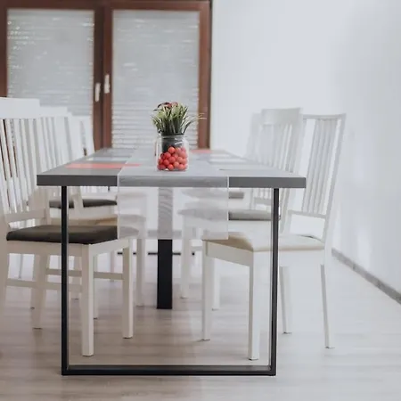 Dom wakacyjny Gruppen-bungalow Stuttgart