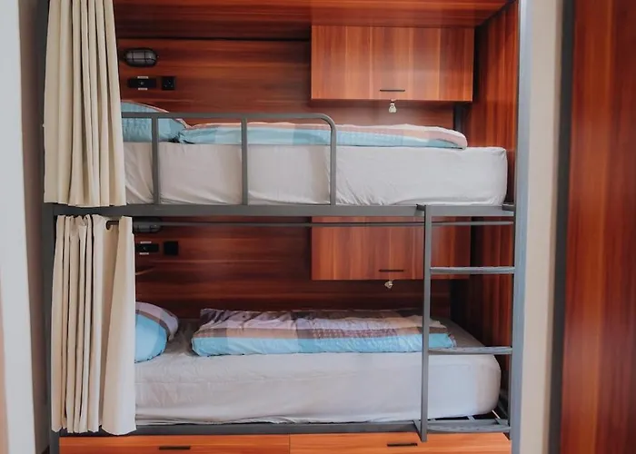 Gruppen-bungalow 別荘